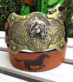 HORSESHOE ON GOLD BUCKLE & HORSE PRINT. BLT-10323